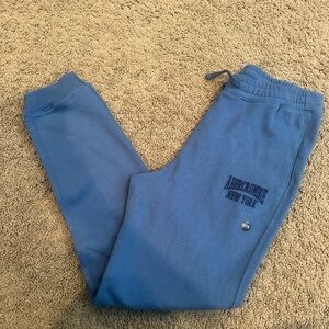 Abercrombie & Fitch Kids Joggers in Blue